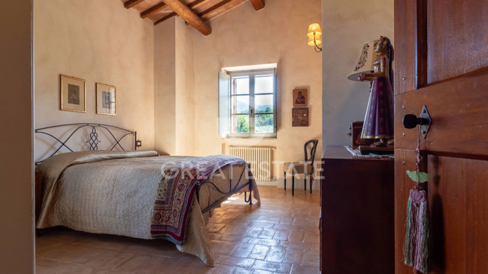 Image No.35-4 Bed Country House for sale