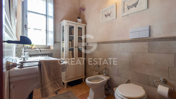 Image No.37-4 Bed Country House for sale