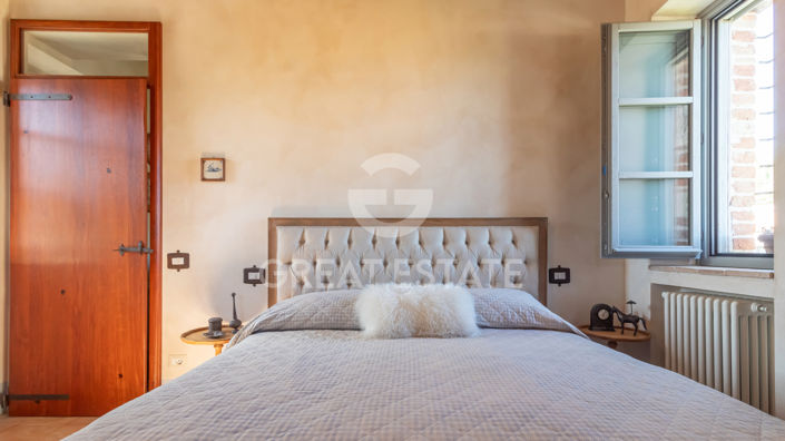 Image No.47-4 Bed Country House for sale