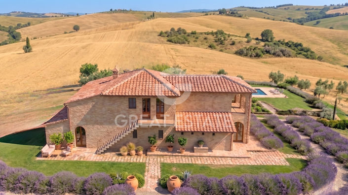 Image No.11-5 Bed Country House for sale