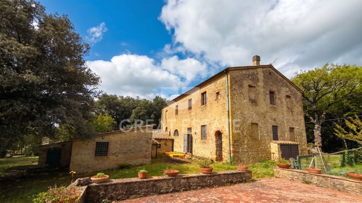 Image No.8-Maison de campagne de 5 chambres à vendre à Pomarance