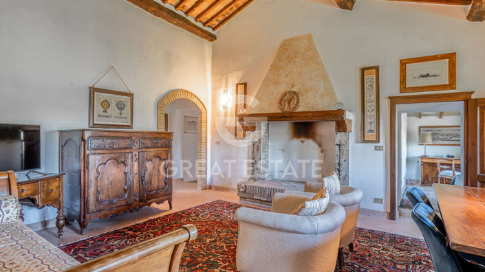 Image No.17-6 Bed Country House for sale