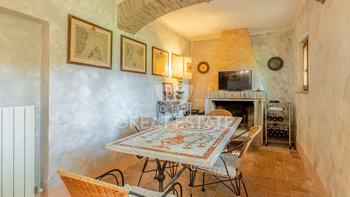 Image No.30-6 Bed Country House for sale
