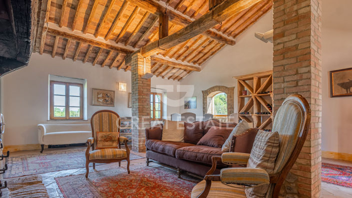 Image No.5-6 Bed Country House for sale