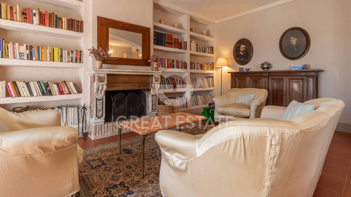 Image No.15-4 Bed Country House for sale