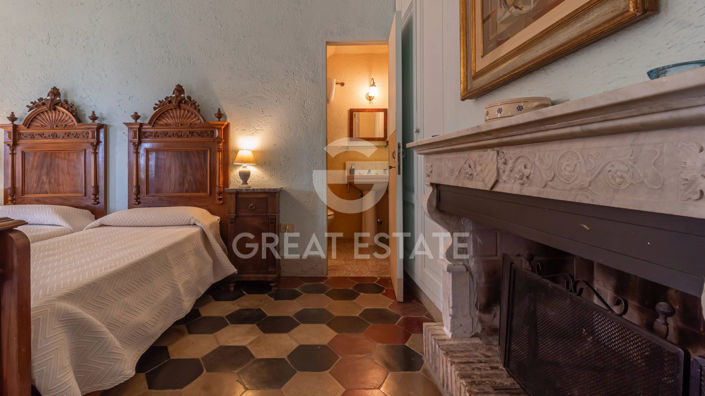 Image No.23-4 Bed Country House for sale