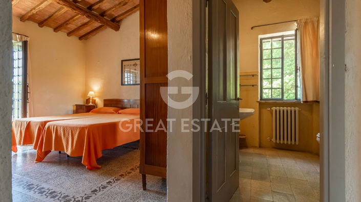 Image No.32-4 Bed Country House for sale