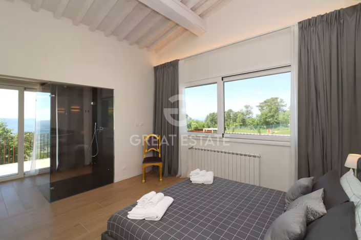Image No.20-3 Bed Country House for sale