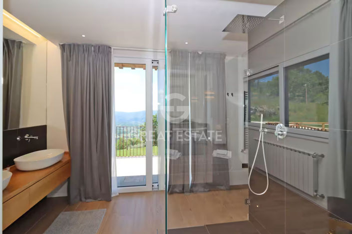 Image No.21-3 Bed Country House for sale