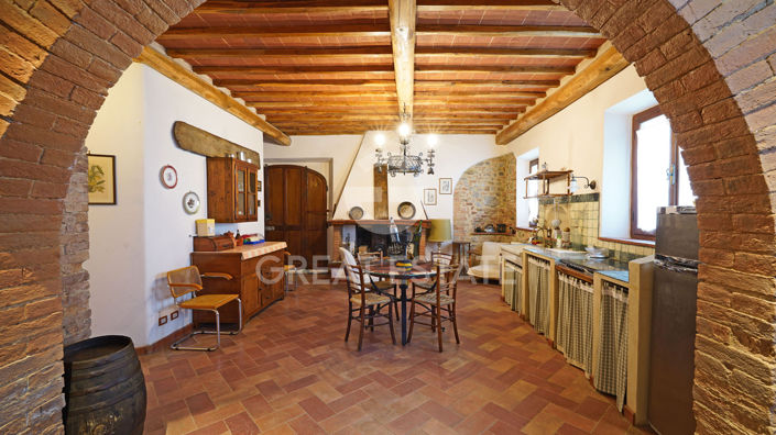 Image No.12-4 Bed Country House for sale