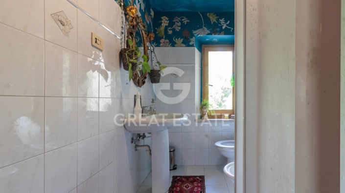 Image No.39-3 Bed Country House for sale