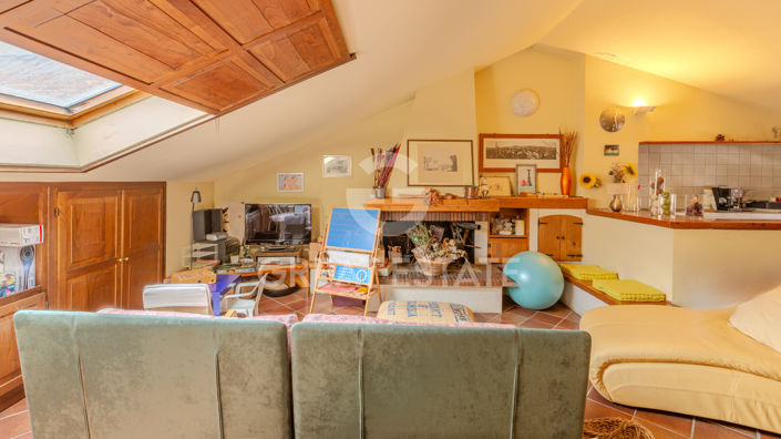 Image No.20-3 Bed Property for sale
