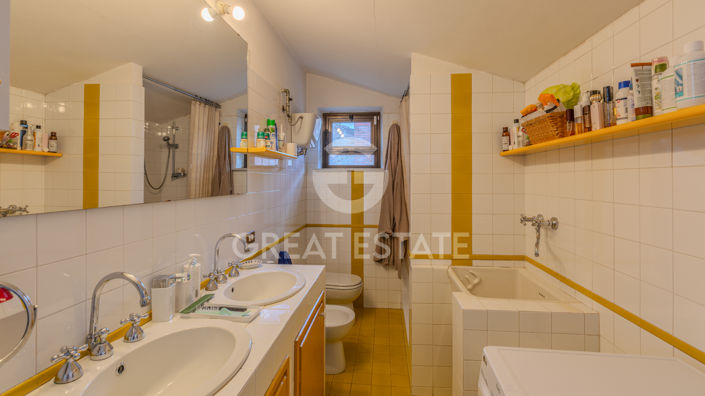 Image No.23-3 Bed Property for sale
