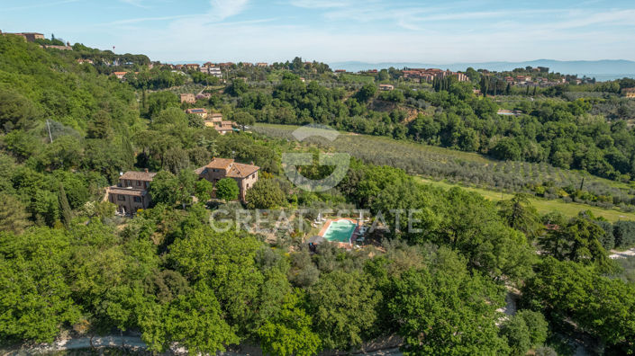 Image No.16-8 Bed Country House for sale