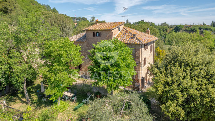 Image No.19-8 Bed Country House for sale