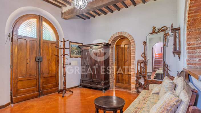 Image No.21-8 Bed Country House for sale