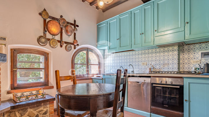 Image No.25-8 Bed Country House for sale