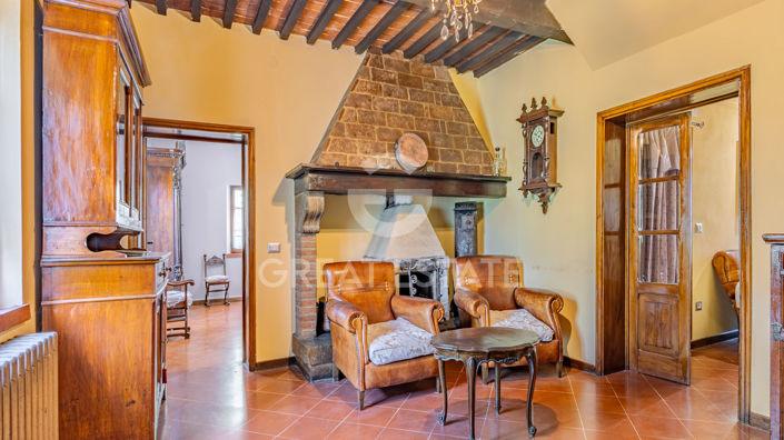 Image No.26-8 Bed Country House for sale