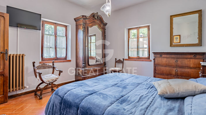 Image No.33-8 Bed Country House for sale