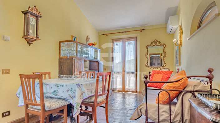 Image No.39-8 Bed Country House for sale