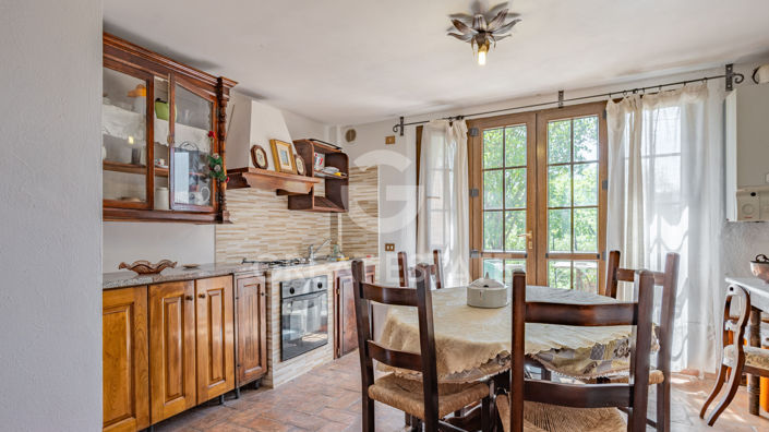 Image No.40-8 Bed Country House for sale