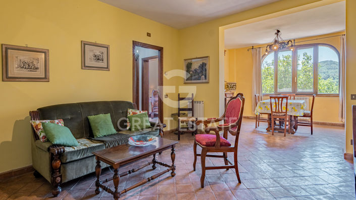 Image No.46-8 Bed Country House for sale