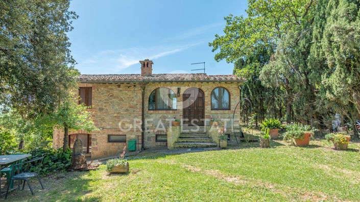 Image No.9-8 Bed Country House for sale