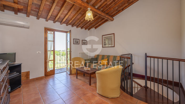 Image No.20-11 Bed Country House for sale