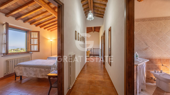 Image No.21-11 Bed Country House for sale