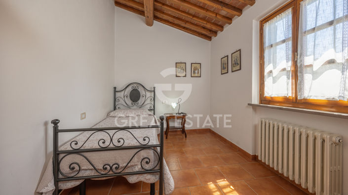 Image No.24-11 Bed Country House for sale