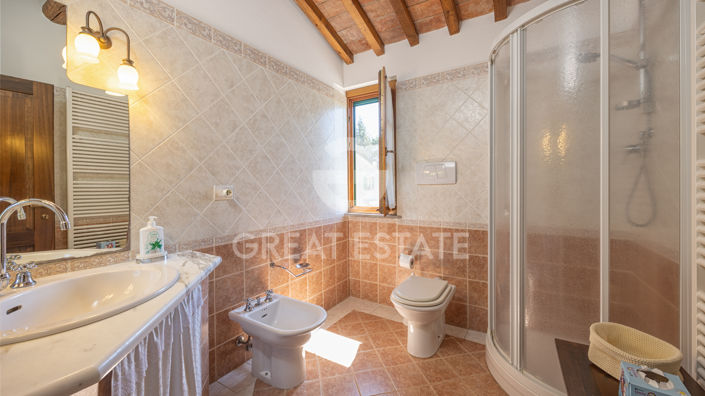Image No.26-11 Bed Country House for sale
