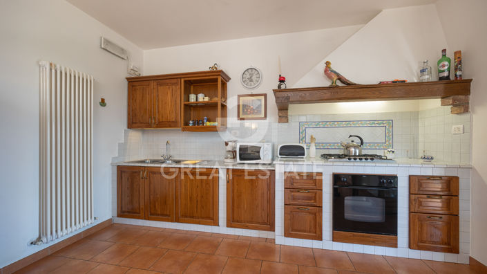 Image No.7-11 Bed Country House for sale