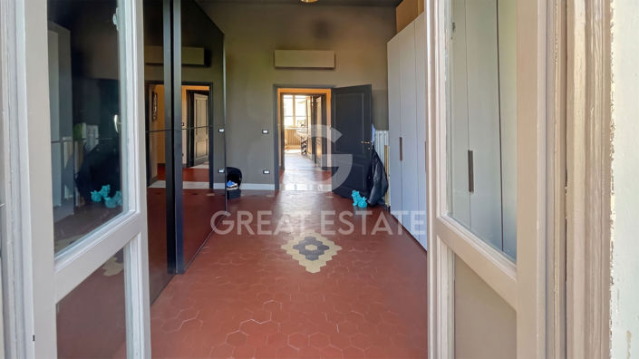 Image No.10-3 Bed Apartment for sale