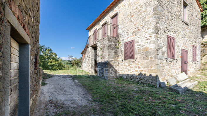 Image No.21-25 Bed Chateaux for sale