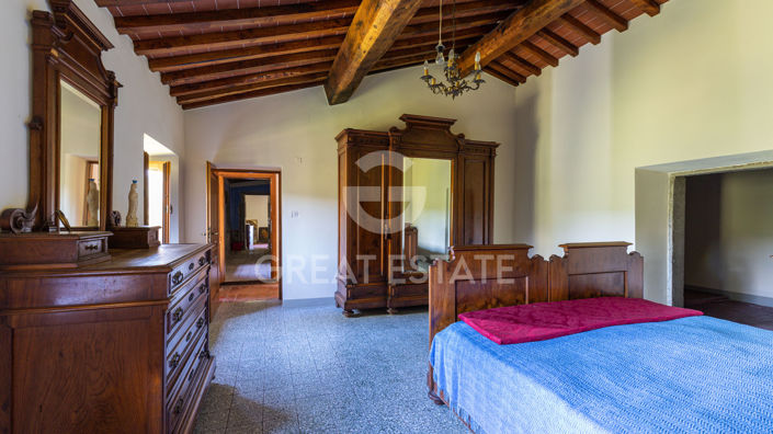 Image No.31-25 Bed Chateaux for sale