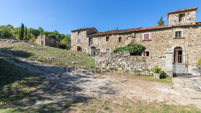 Image No.8-25 Bed Chateaux for sale