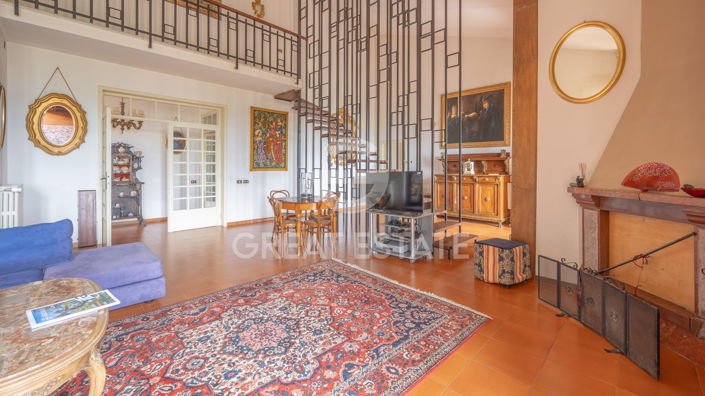 Image No.2-4 Bed Country House for sale