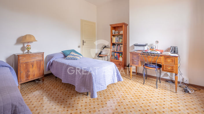Image No.28-4 Bed Country House for sale