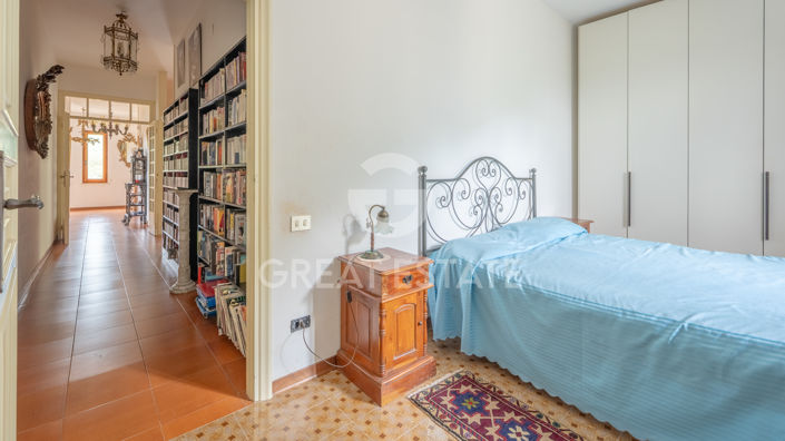 Image No.33-4 Bed Country House for sale