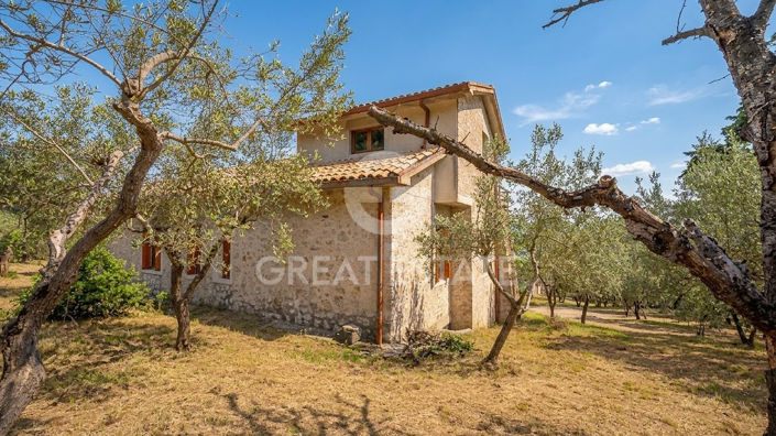 Image No.9-4 Bed Country House for sale