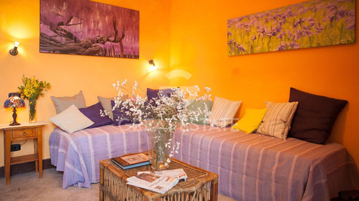 Image No.11-9 Bed Country House for sale