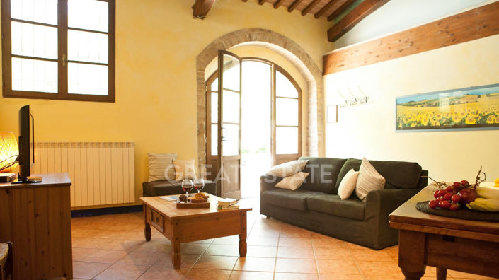 Image No.2-9 Bed Country House for sale