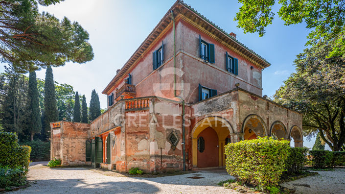 Image No.21-8 Bed Villa for sale