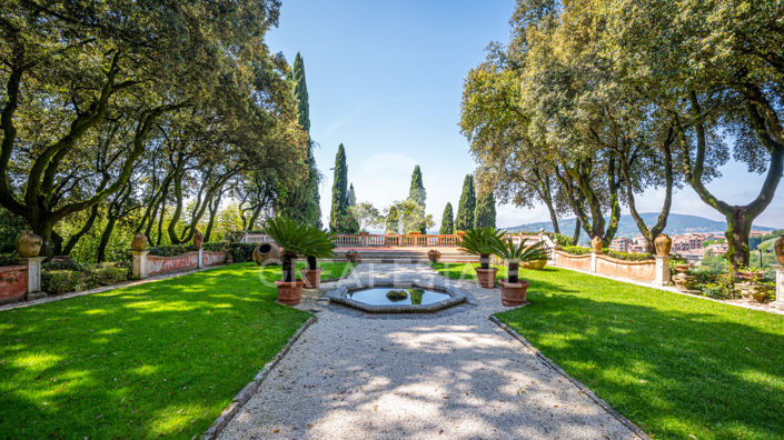 Image No.26-8 Bed Villa for sale