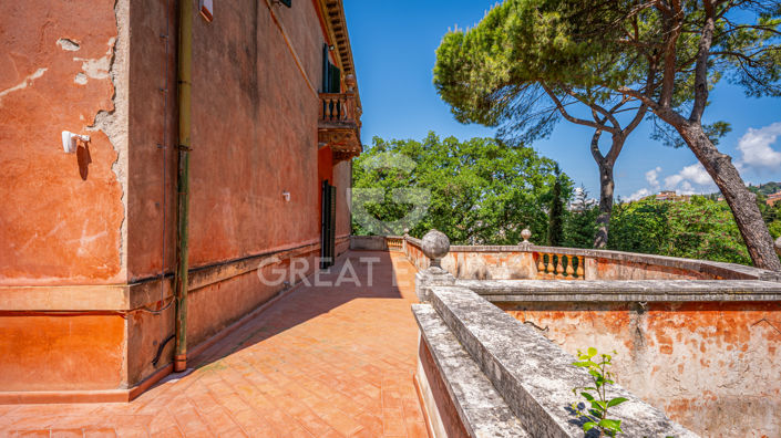 Image No.28-8 Bed Villa for sale