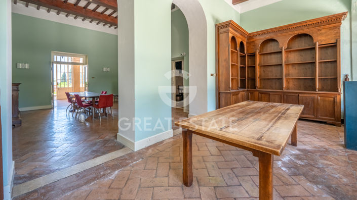Image No.40-8 Bed Villa for sale