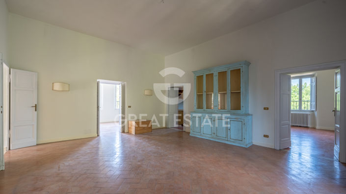 Image No.54-8 Bed Villa for sale