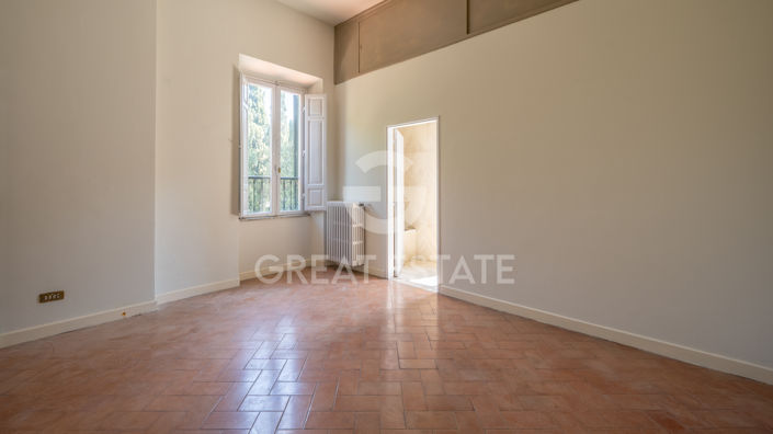 Image No.60-8 Bed Villa for sale