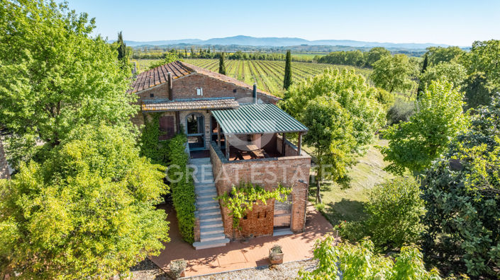 Image No.18-Maison de campagne de 34 chambres à vendre à Montepulciano
