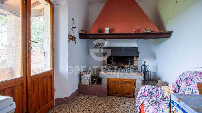 Image No.13-6 Bed Country House for sale
